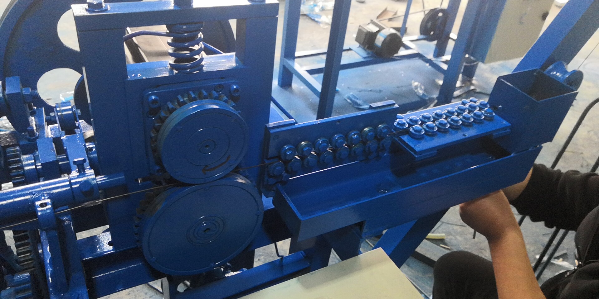 Automatic rebar tie wire making machine